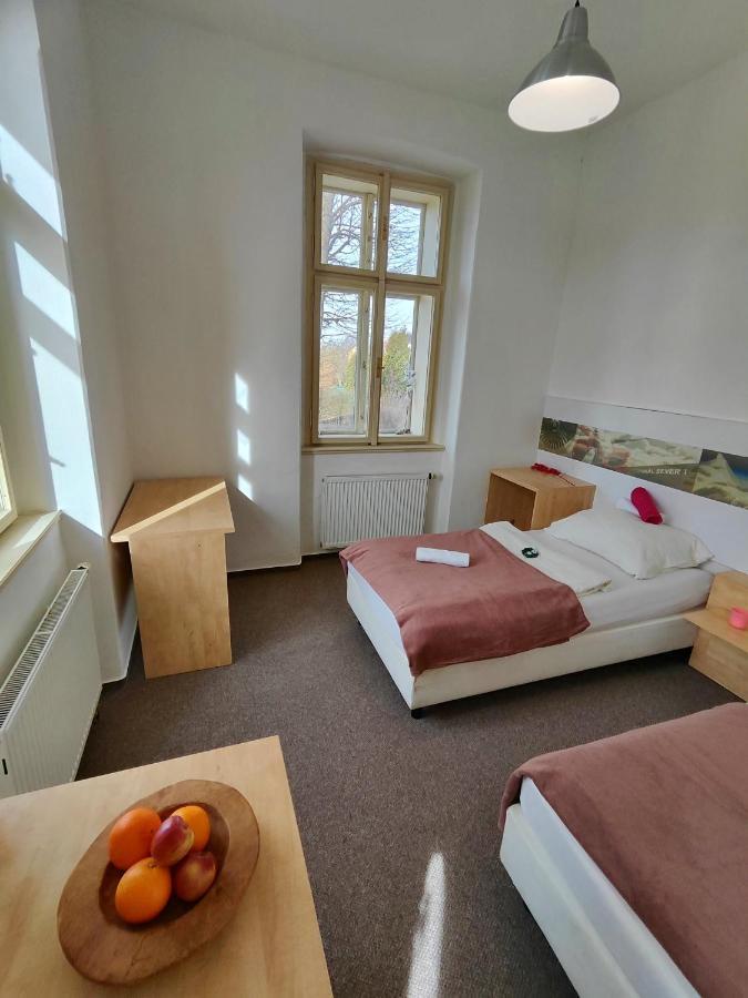 Hotel Stara Skola Mezná 外观 照片