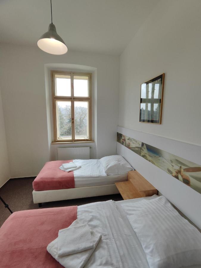 Hotel Stara Skola Mezná 外观 照片
