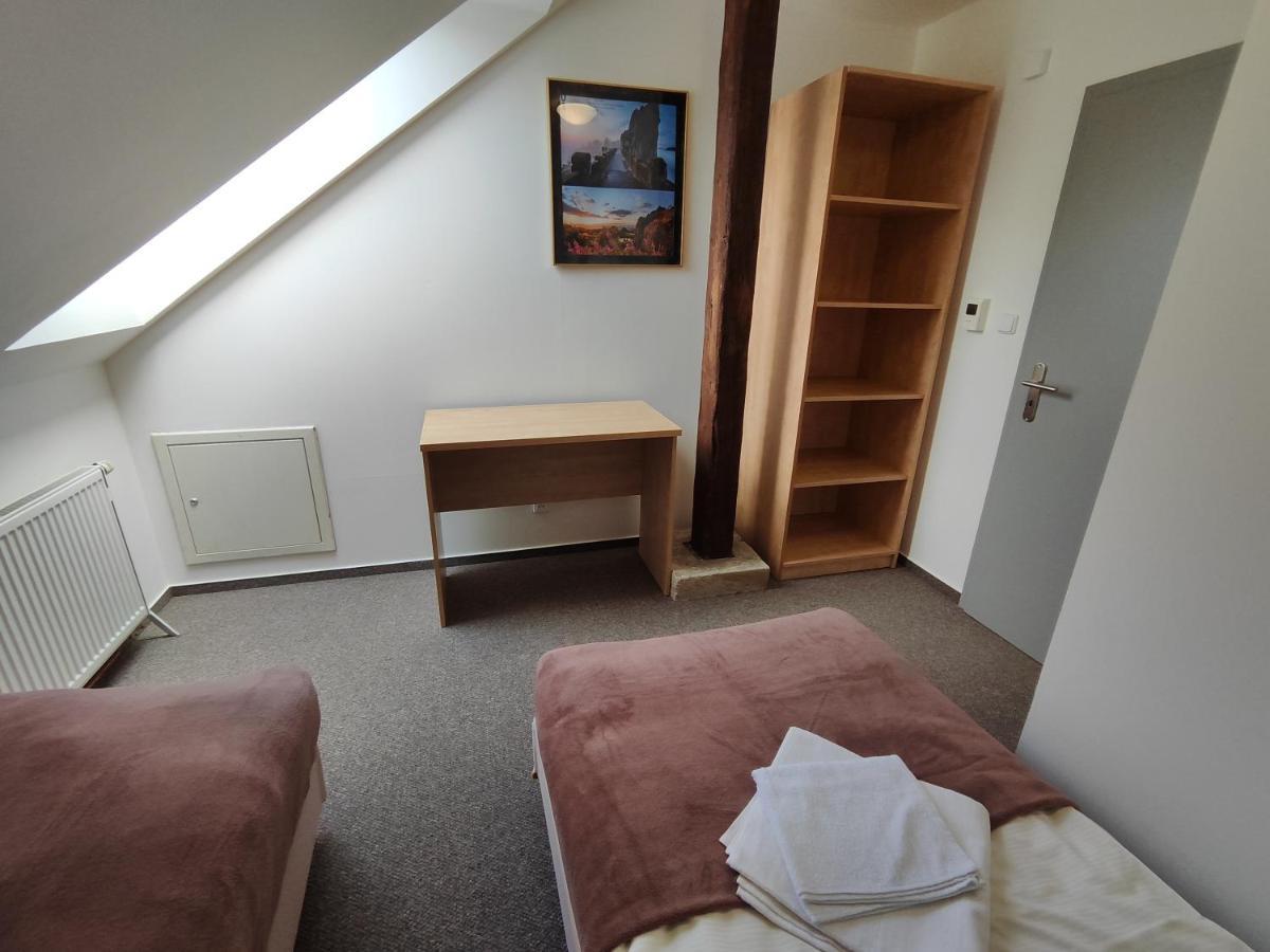 Hotel Stara Skola Mezná 外观 照片