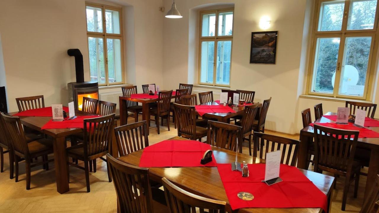 Hotel Stara Skola Mezná 外观 照片